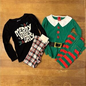 2 Sets 4T Holiday PJs